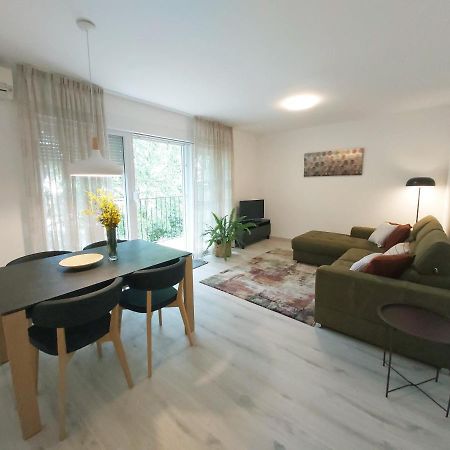 Green City Point Apartment 普拉 外观 照片